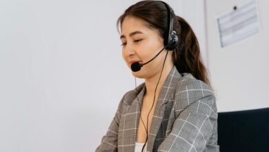 corporate tech support hotline